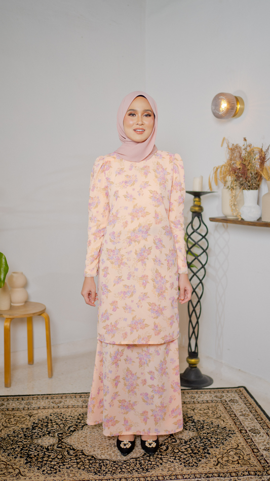 Kurung Maharani - Pastel Cream